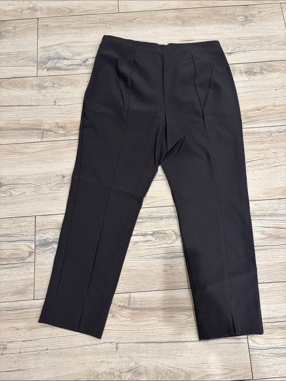 Vince Women’s Pants - Slim Straight - Picture 3 of 3